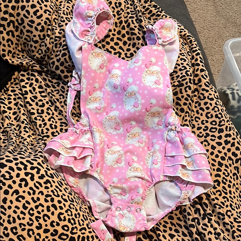 B33 Small Shop Ruffle Overall Bubble Romper— Pastel Pink Santa Print